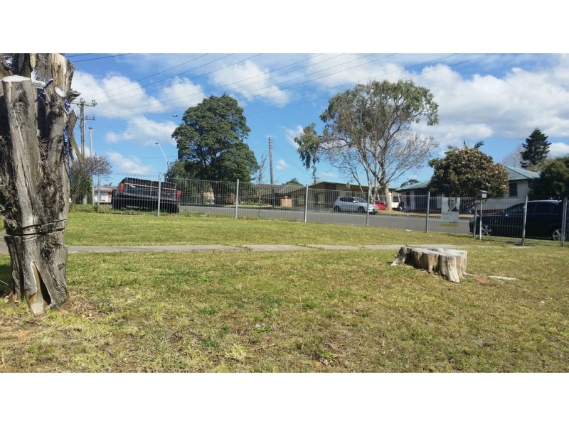 6 Landy Drive, Mount Warrigal NSW 2528