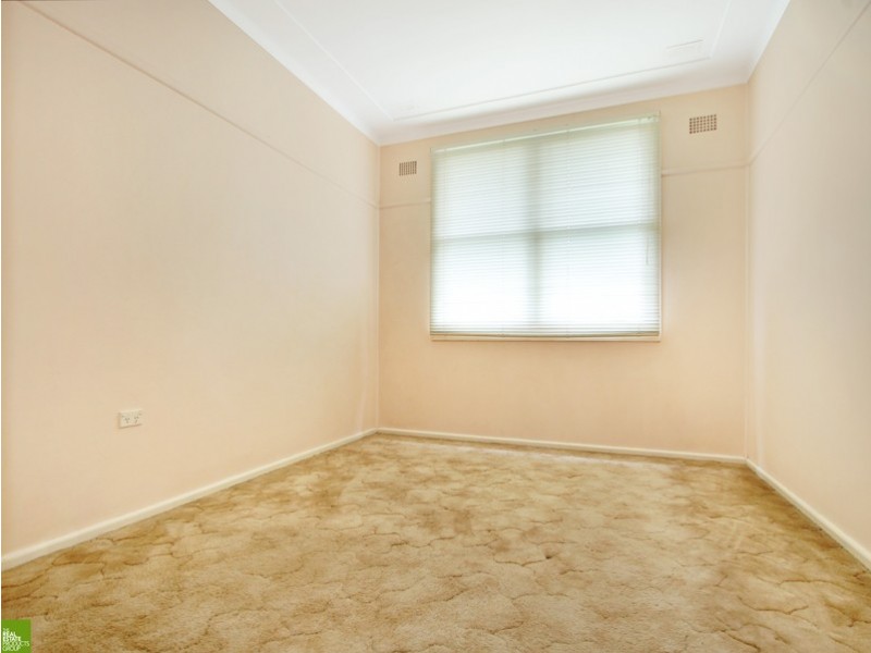 10 Denniss Street, Berkeley NSW 2506