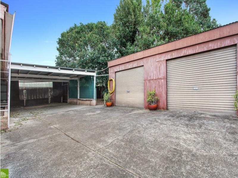 10 Denniss Street, Berkeley NSW 2506