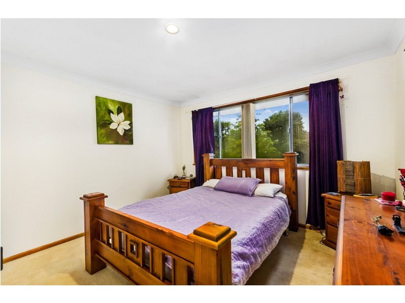 73 Devonshire Crescent, Oak Flats NSW 2529