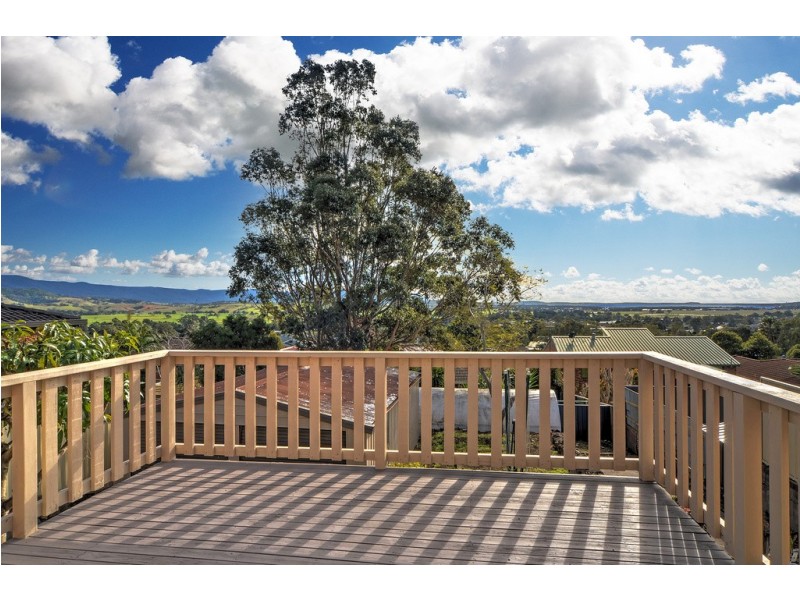 21 Scenic Crescent, Albion Park NSW 2527