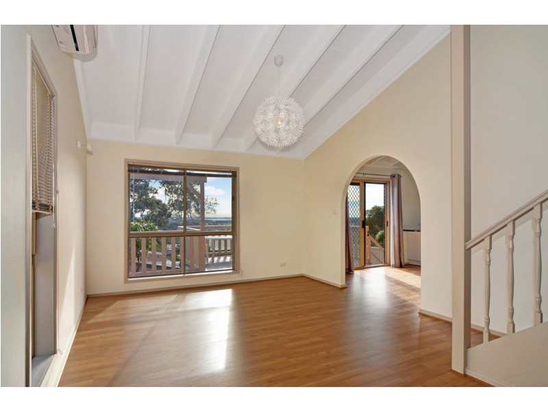 21 Scenic Crescent, Albion Park NSW 2527
