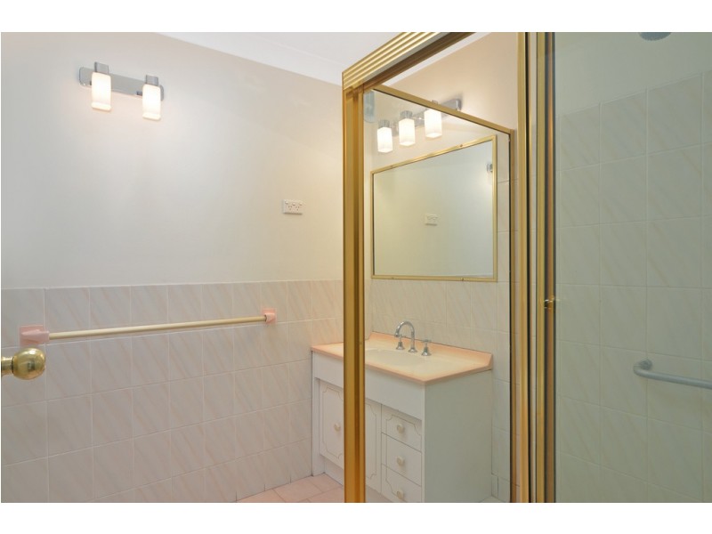 21 Scenic Crescent, Albion Park NSW 2527