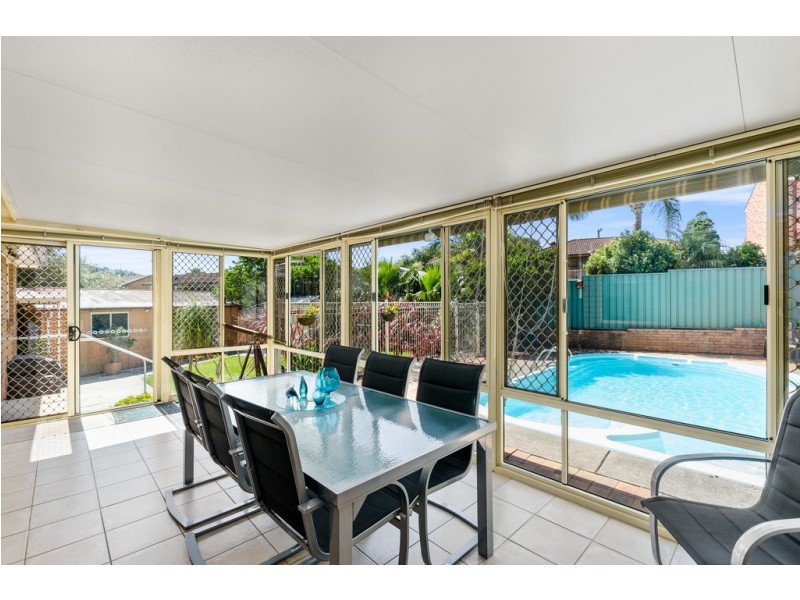 21 Goolagong Circuit, Mount Warrigal NSW 2528
