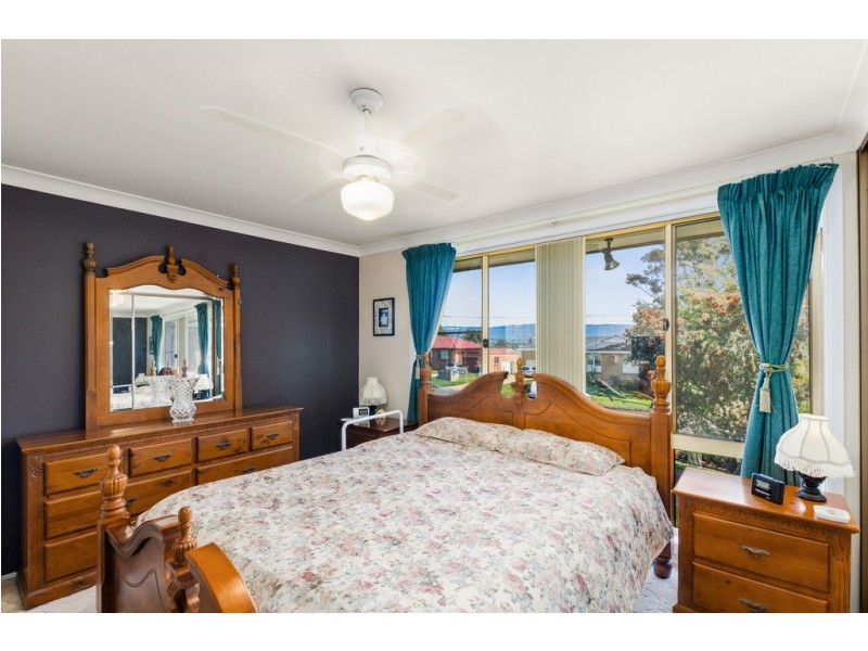 21 Goolagong Circuit, Mount Warrigal NSW 2528