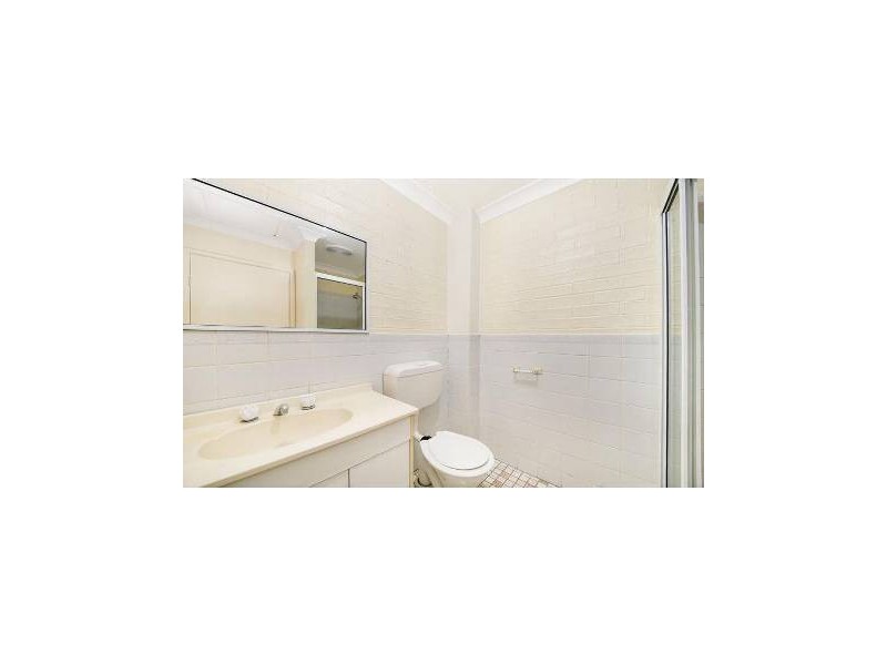 3/3 Melinda Grove, Lake Heights NSW 2502