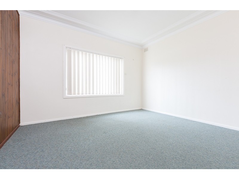 2 Brian Avenue, Warilla NSW 2528