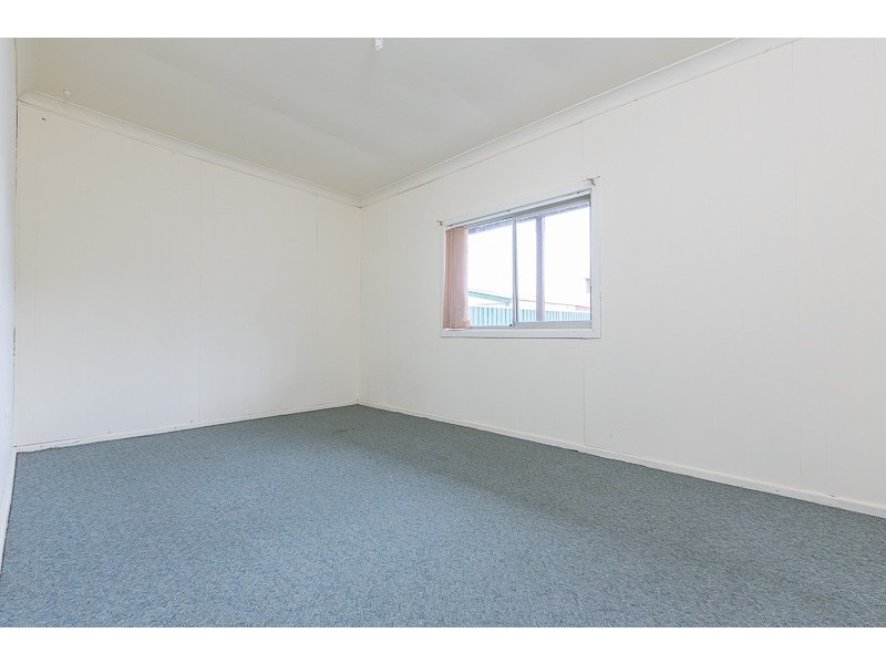 2 Brian Avenue, Warilla NSW 2528