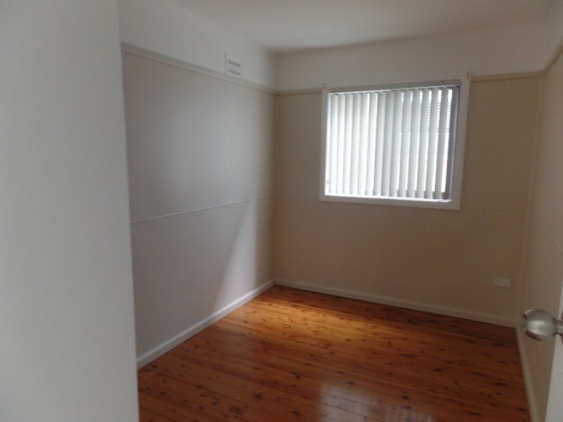 7 William Avenue, Warilla NSW 2528