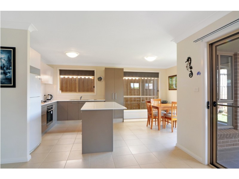 51 Churchill Circuit, Barrack Heights NSW 2528