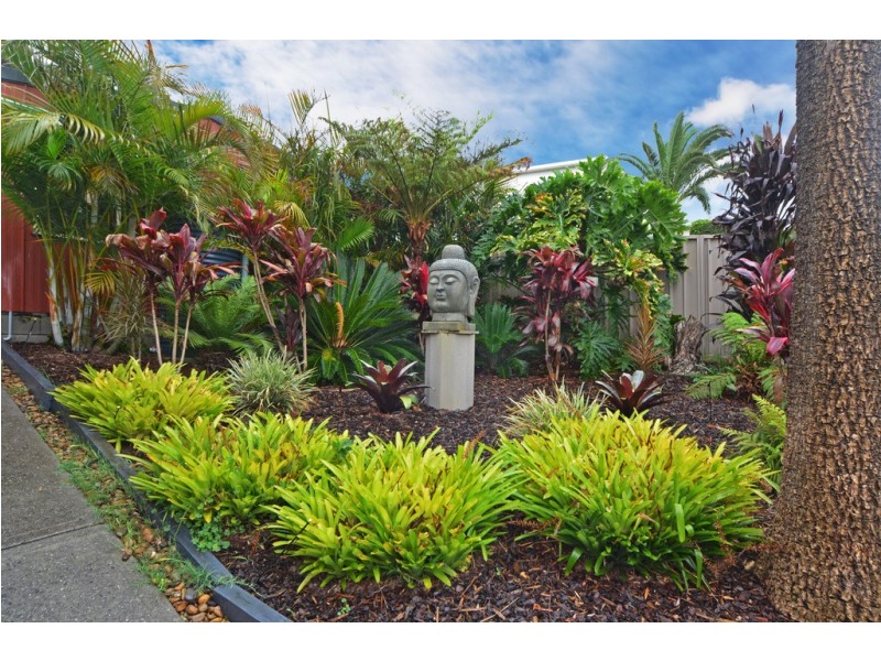 5 Claremont Avenue, Lake Heights NSW 2502