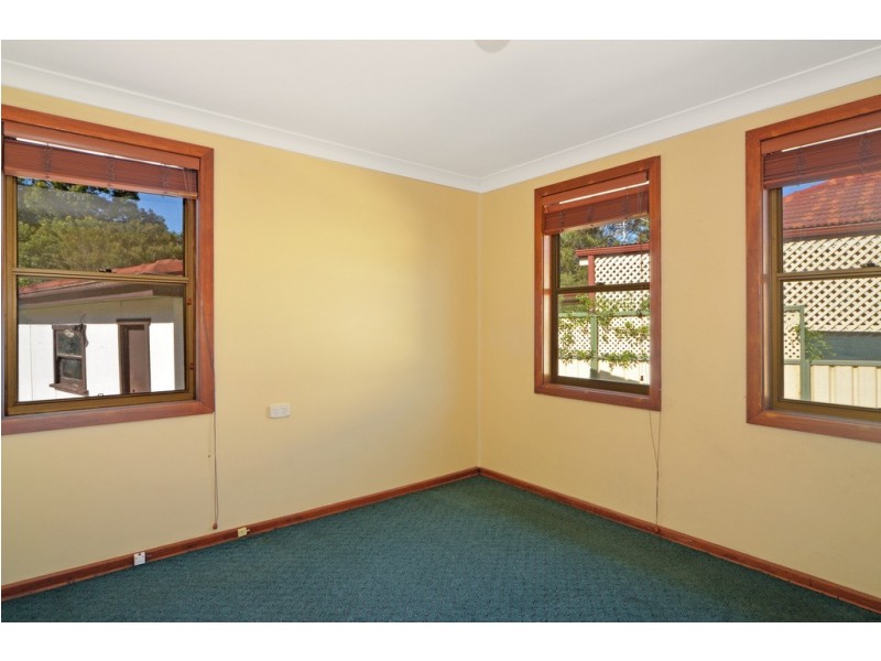 50 McCabe Street, Warilla NSW 2528