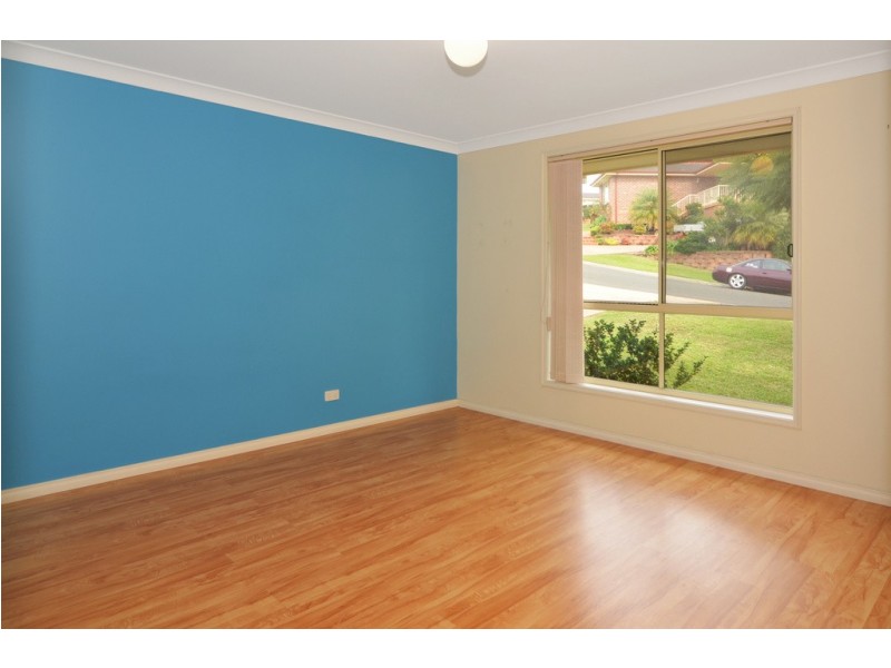 1/6 Panbula Place, Flinders NSW 2529