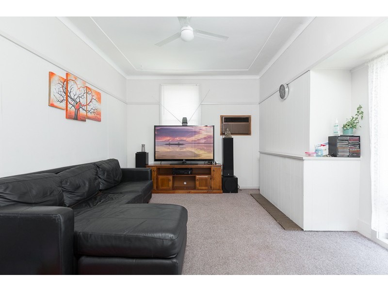 92 Shellharbour Road, Lake Illawarra NSW 2528