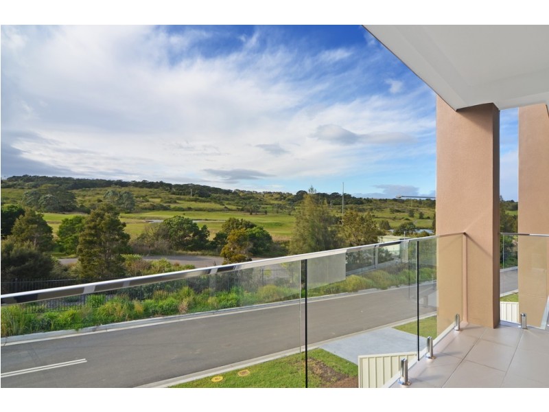 1 Pine Valley Place, Shell Cove NSW 2529