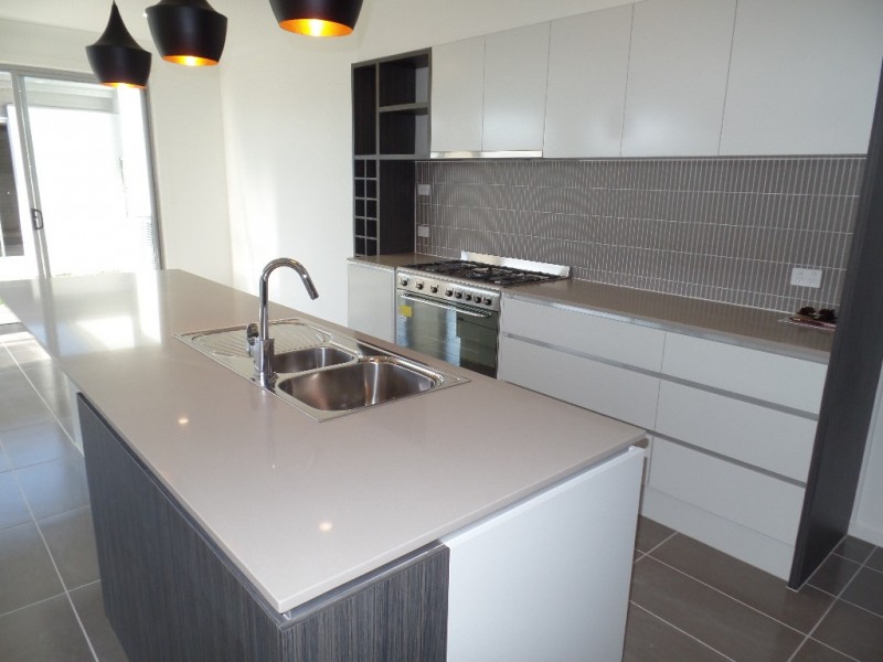 52 Cove Boulevarde, Shell Cove NSW 2529