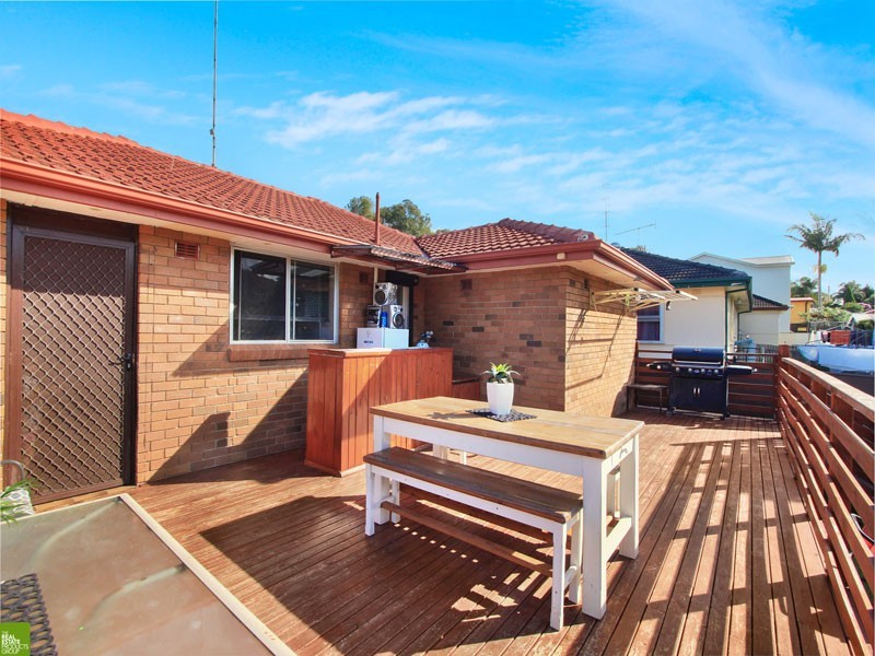 6 Roycroft Avenue, Mount Warrigal NSW 2528