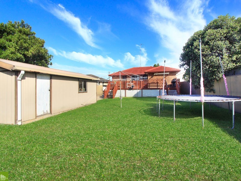6 Roycroft Avenue, Mount Warrigal NSW 2528