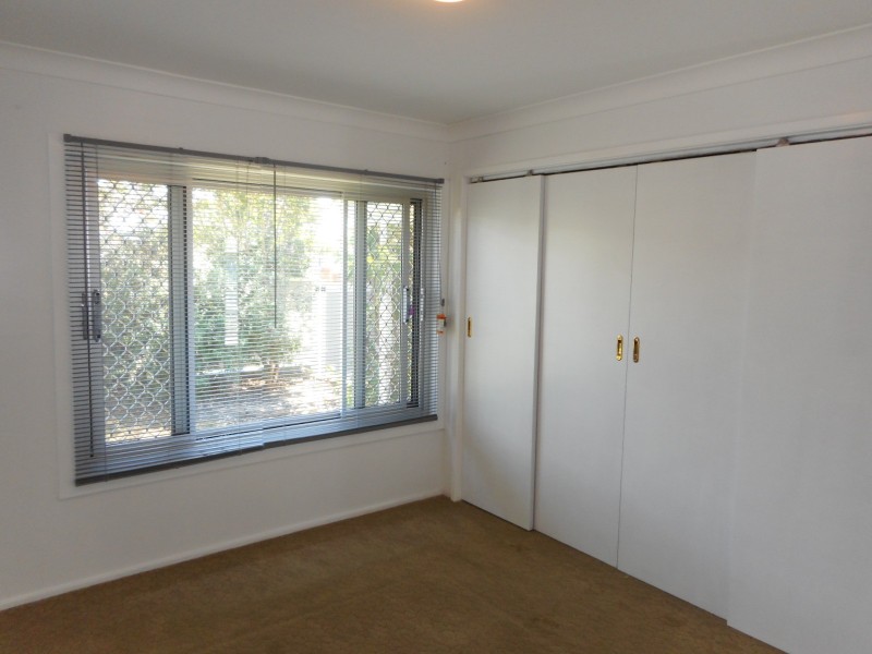 8 Barrack Avenue, Barrack Heights NSW 2528