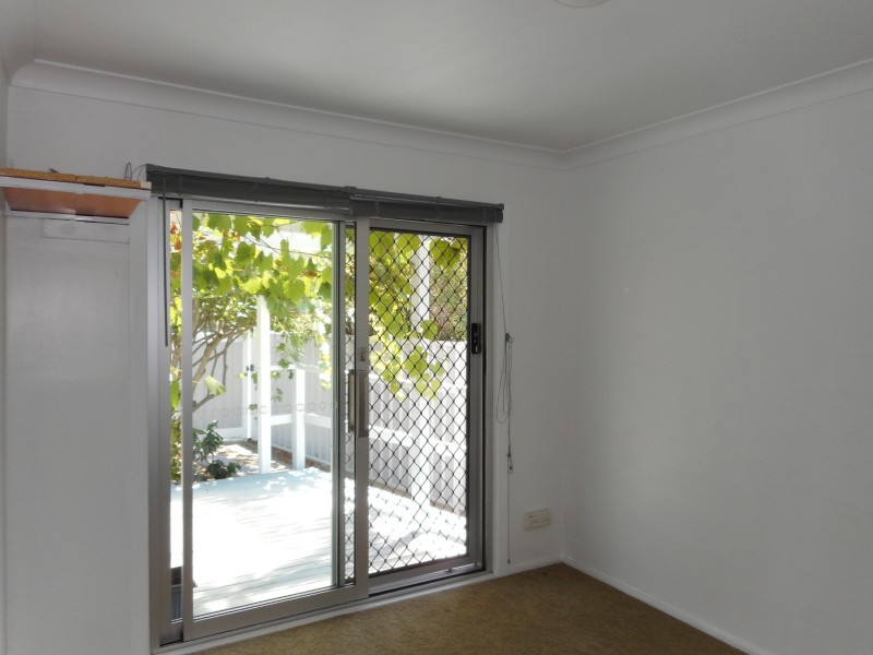 8 Barrack Avenue, Barrack Heights NSW 2528