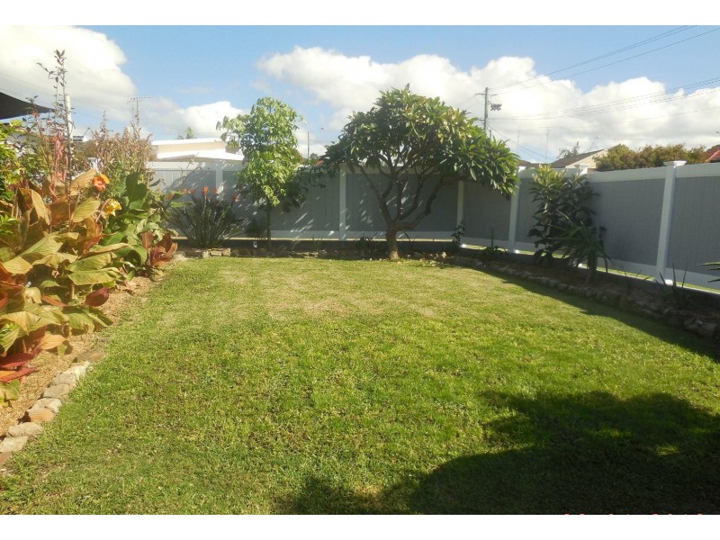 8 Barrack Avenue, Barrack Heights NSW 2528