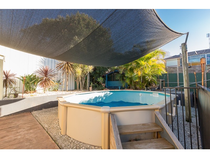 90 Leawarra Avenue, Barrack Heights NSW 2528