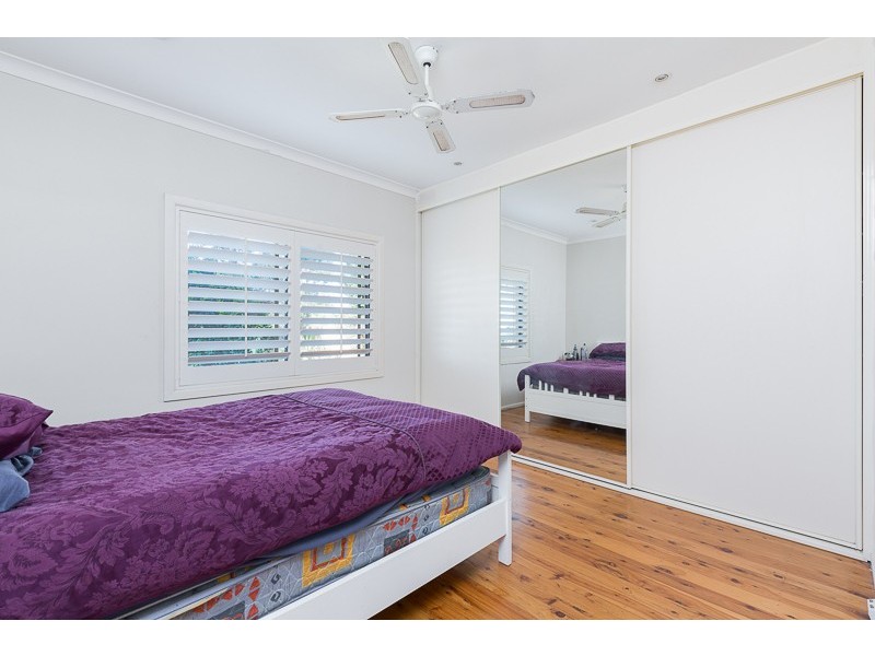 90 Leawarra Avenue, Barrack Heights NSW 2528