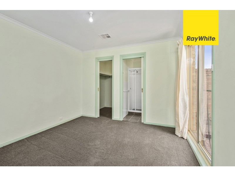 11 Yarrawonga Street, Ngunnawal ACT 2913