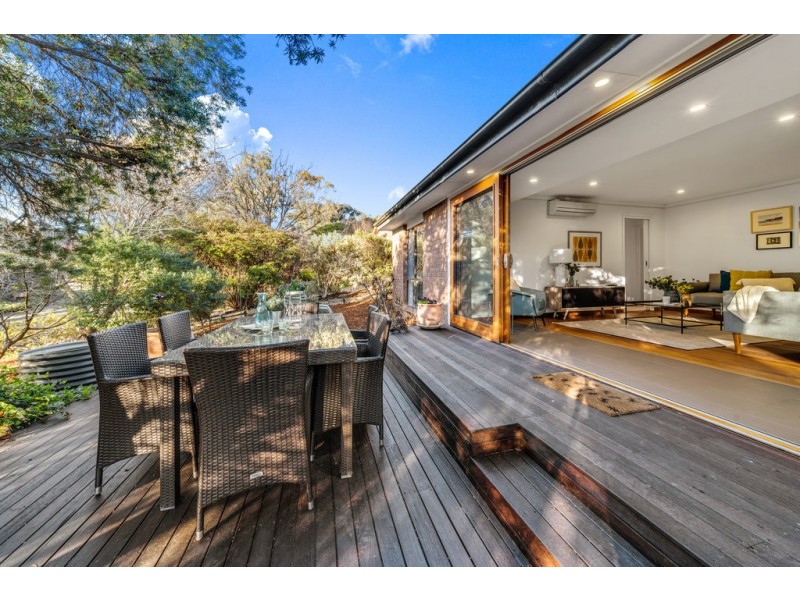 8 Dugdale Street, Cook ACT 2614