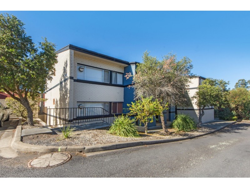 16/58 Bennelong Crescent, Macquarie ACT 2614