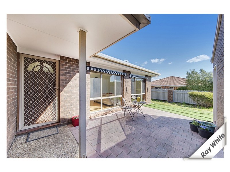 15 Syron Place, Ngunnawal ACT 2913