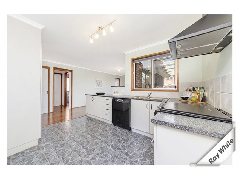 15 Syron Place, Ngunnawal ACT 2913