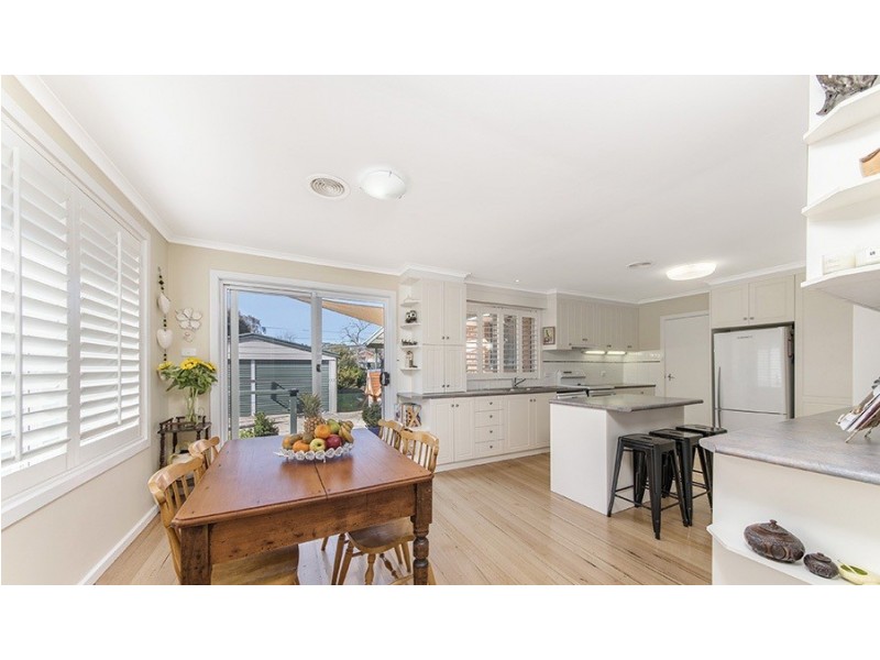 15 Fullagar Crescent, Higgins ACT 2615