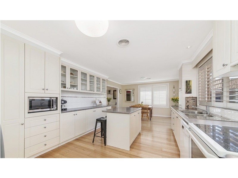 15 Fullagar Crescent, Higgins ACT 2615