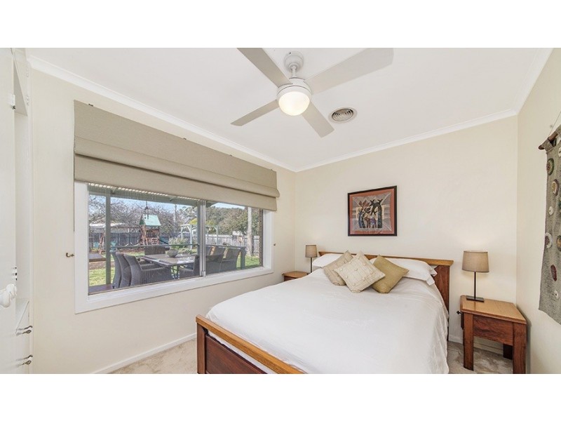 15 Fullagar Crescent, Higgins ACT 2615