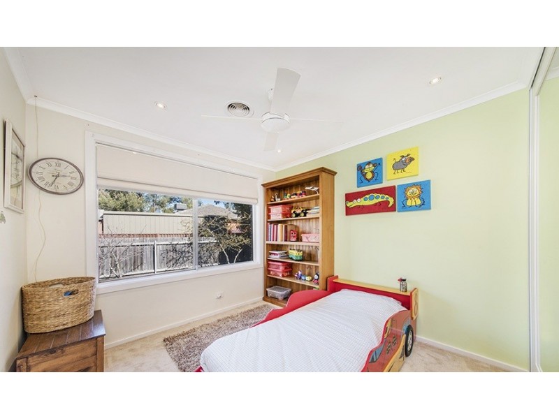 15 Fullagar Crescent, Higgins ACT 2615