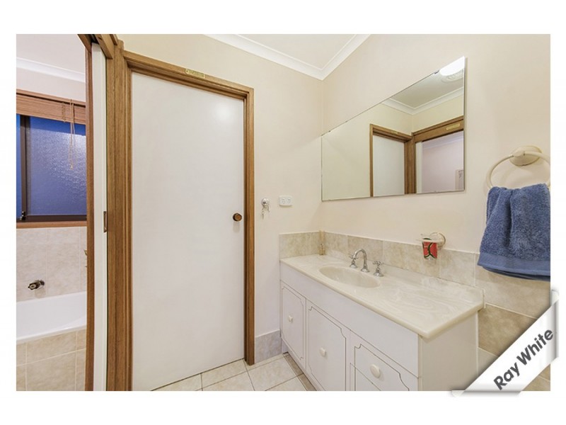 6 Bancks Crescent, Mckellar ACT 2617