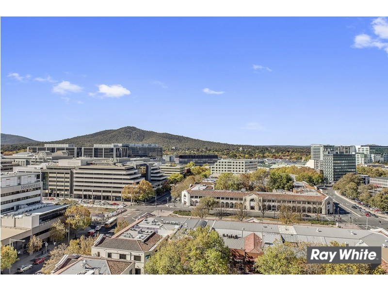 152/45 West Row, City ACT 2601