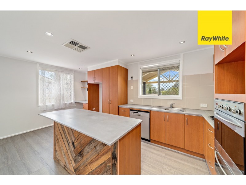 102 Spofforth Street, Holt ACT 2615