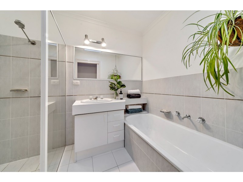 6 Guest Place, Macquarie ACT 2614
