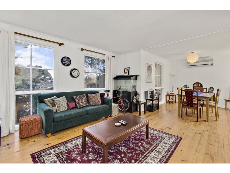 3 Stuckey Place, Charnwood ACT 2615