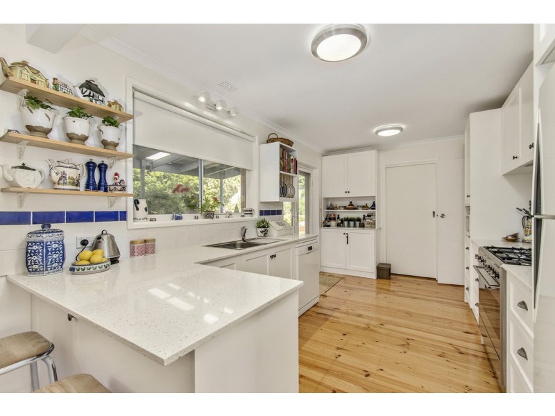 28 Jalanga Crescent, Aranda ACT 2614