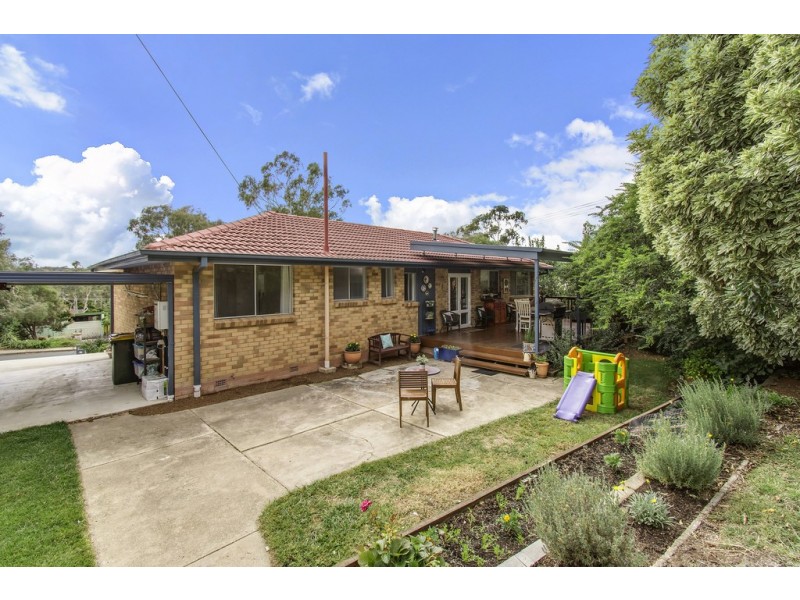 28 Jalanga Crescent, Aranda ACT 2614