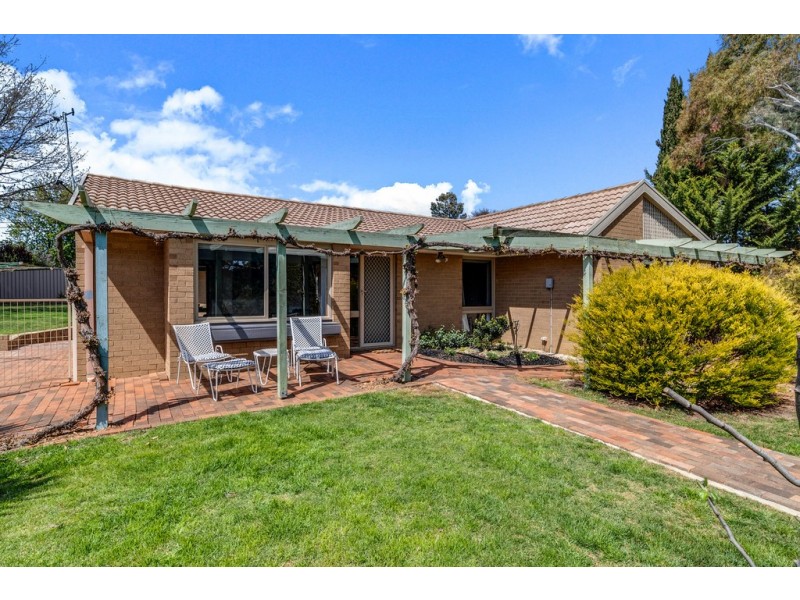 14 Smalley Circuit, Giralang ACT 2617
