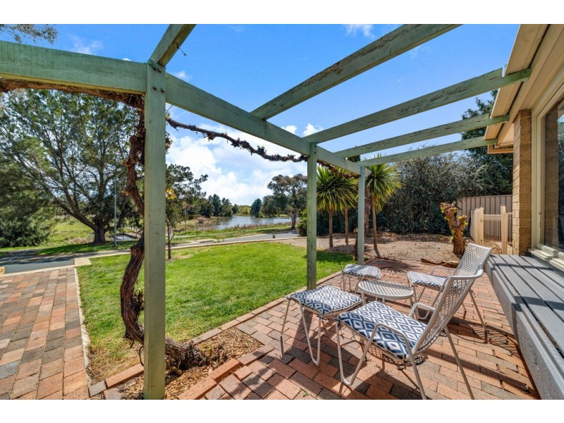 14 Smalley Circuit, Giralang ACT 2617
