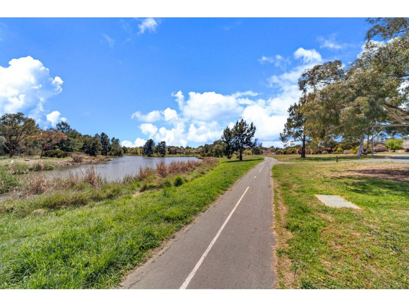 14 Smalley Circuit, Giralang ACT 2617