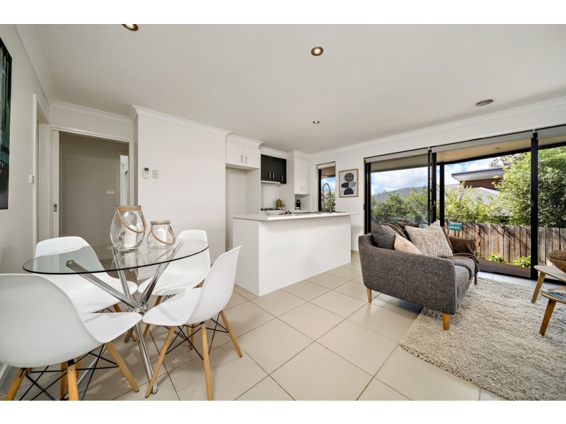 1/14 Bindel Place, Aranda ACT 2614