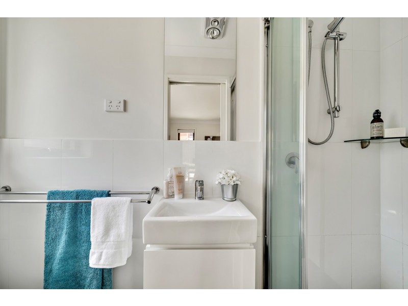 1/14 Bindel Place, Aranda ACT 2614