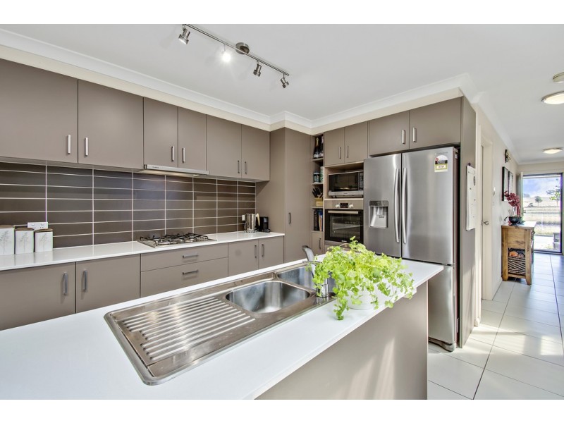 80 Marie Pitt Street, Franklin ACT 2913