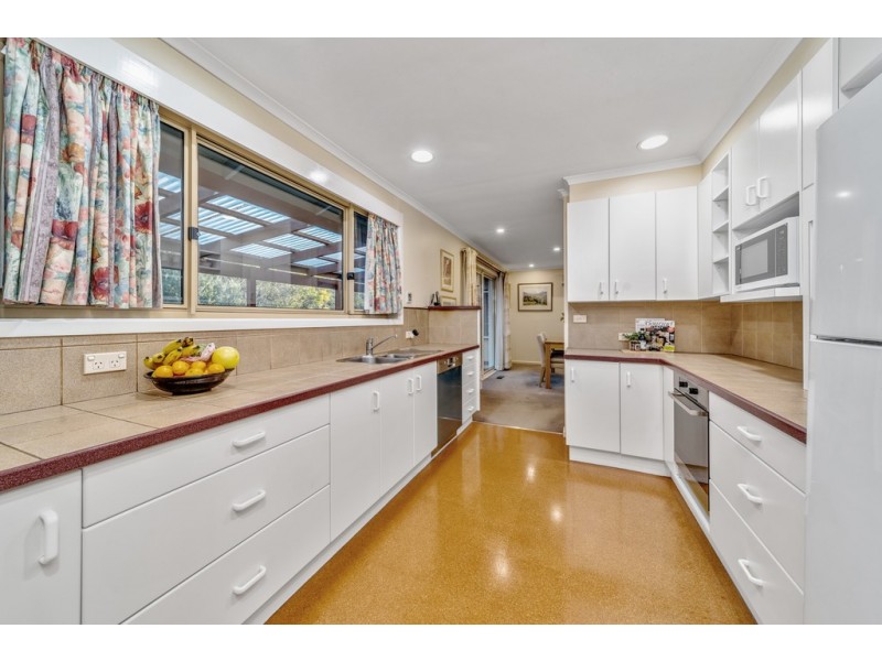 73 Mackellar Crescent, Cook ACT 2614